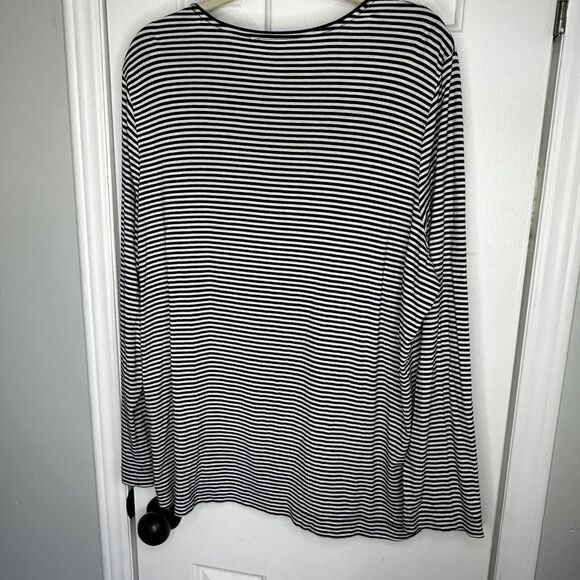 Chicos Top Women’s Size XL 3 Black White Striped Long Sleeve Casual Stretch - Picture 5 of 5